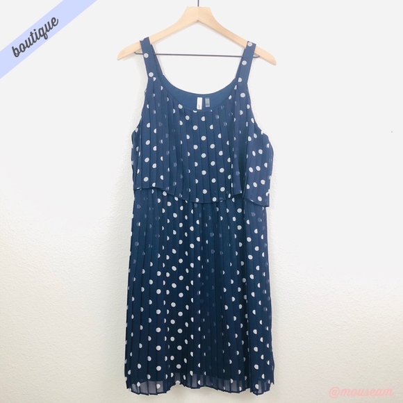 NY Collection Dresses & Skirts - [NY Collection] Polka Dot Popover Pleated Dress